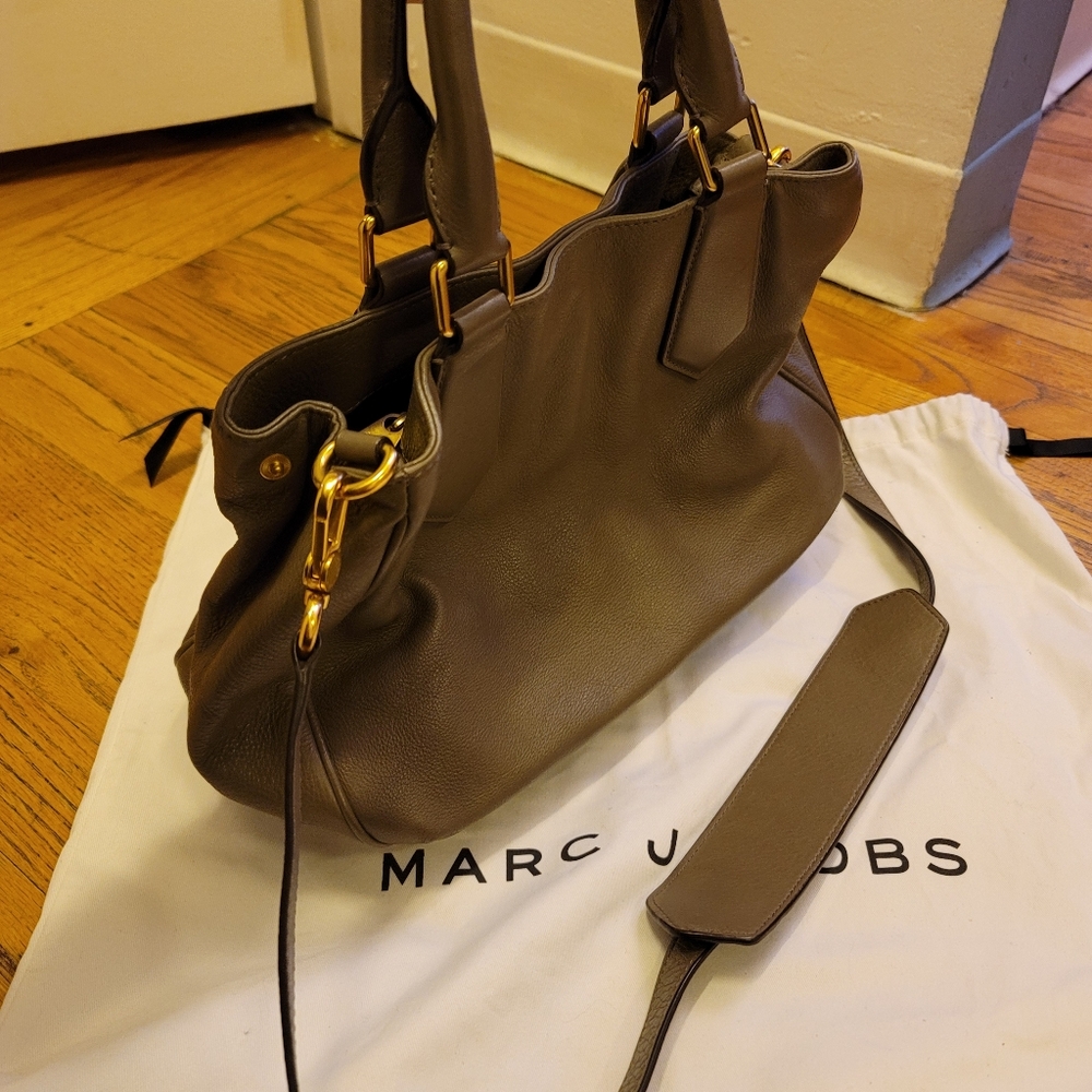 Handbag - Picture 8 of 9